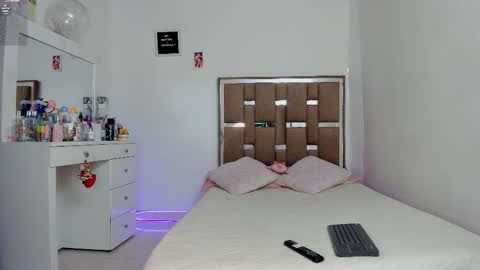 Snapshot of kendall_ewers chatting on 11.09.25 Kendall ewers online show from 11.09.25