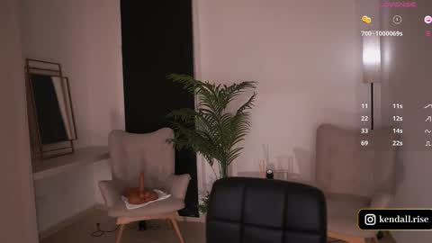 Snapshot of kendall_risex chatting on 09.17.25 KENDALL IG 1ken 1ken online show from 09.17.25