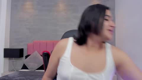 kendall_roous online show from 10.03.25