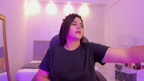 kendall_roous online show from 10.17.25