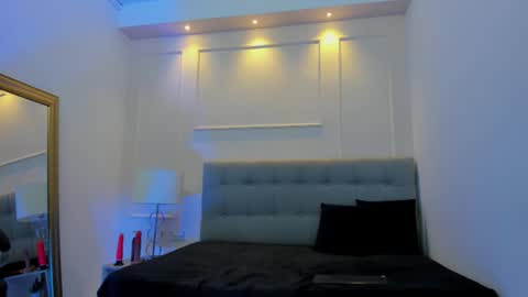 kendall_roous online show from 10.28.25