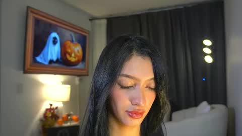 Snapshot of kendall_ruiiz chatting on 10.25.25 Andrea online show from 10.25.25