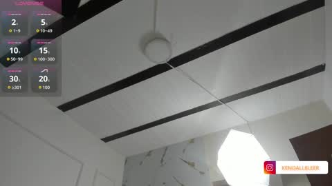 Snapshot of kendallbleer chatting on 10.02.25 kendallbleer online show from 10.02.25