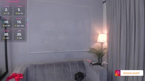 Snapshot of kendallbleer chatting on 10.14.25 kendallbleer online show from 10.14.25