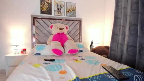 Snapshot of kendalljoy chatting on 10.16.25 Kendall joy online show from 10.16.25