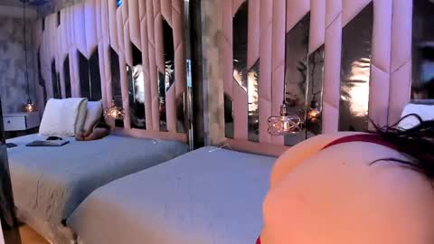 kendall online show from 04.18.26