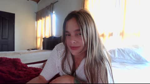 Snapshot of kendalltyler chatting on 02.05.25 kendall online show from 02.05.25