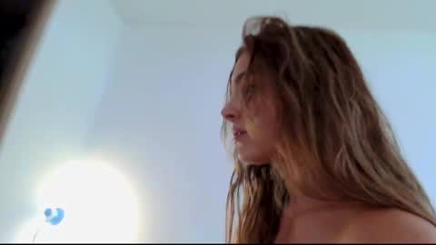 Snapshot of kendalltyler chatting on 02.21.25 kendall online show from 02.21.25