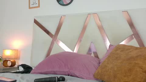 Snapshot of kendalmilleer chatting on 02.28.25 online show from 02.28.25