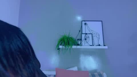 Snapshot of kendalmilleer chatting on 09.18.25 online show from 09.18.25