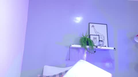 Snapshot of kendalmilleer chatting on 10.17.25 online show from 10.17.25