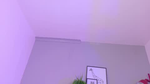 Snapshot of kendalmilleer chatting on 10.23.25 online show from 10.23.25