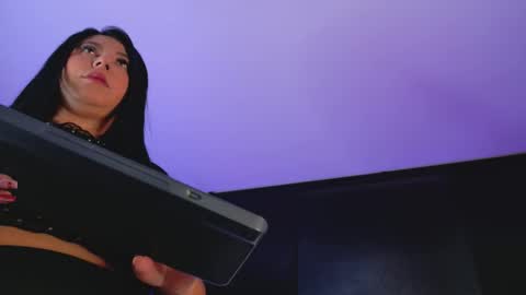 Snapshot of kendalmilleer chatting on 10.25.25 online show from 10.25.25