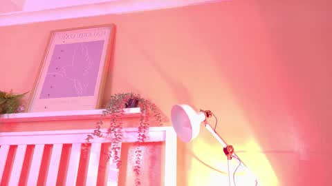 Snapshot of kendalmilleer chatting on 11.05.25 online show from 11.05.25