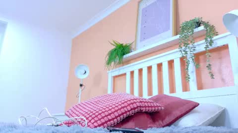 Snapshot of kendalmilleer chatting on 11.06.25 online show from 11.06.25