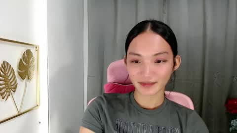 Snapshot of kendalsexslut_ chatting on 11.11.25 KENDAL online show from 11.11.25