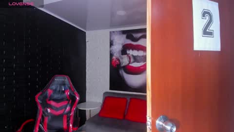 Kender online show from 12.22.24