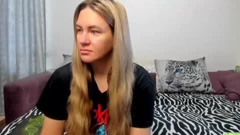 Kendra online show from 09.15.25