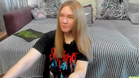 Snapshot of kendra_xx_ chatting on 05.09.26 Kendra online show from 05.09.26