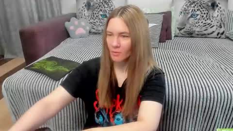 Snapshot of kendra_xx_ chatting on 05.10.26 Kendra online show from 05.10.26