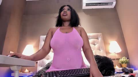 kendraasmith_ online show from 09.23.25
