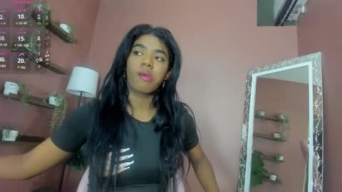 Snapshot of kendrachavez_ chatting on 10.19.25 kendrachavez_ online show from 10.19.25