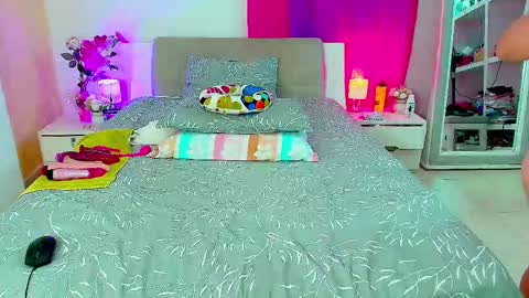 Snapshot of kendralove31 chatting on 10.18.25 kendralove online show from 10.18.25