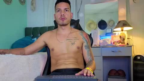 Chriss Morales online show from 10.10.25