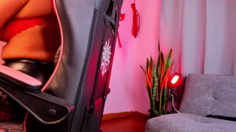 kenia_thompsom01 online show from 03.13.26