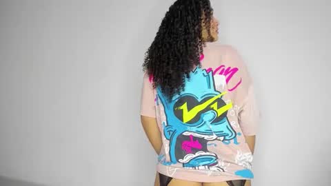 Kenia online show from 11.18.25