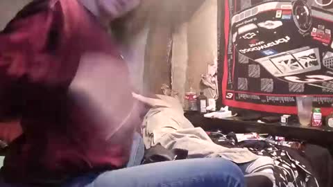 Snapshot of kenmacparty chatting on 10.27.25 kenmacparty online show from 10.27.25