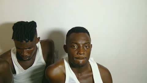 Kenia online show from 10.13.25