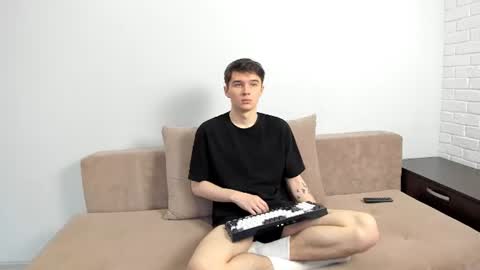 Snapshot of kennedy_max chatting on 06.23.26 kennedy max online show from 06.23.26