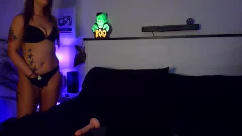 Snapshot of kennedybee chatting on 10.30.25 Kennedy online show from 10.30.25