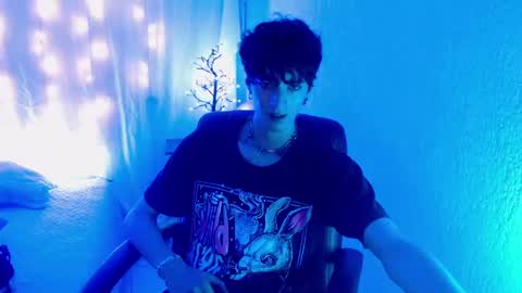 Snapshot of kenny__hot chatting on 12.19.24 kenny online show from 12.19.24