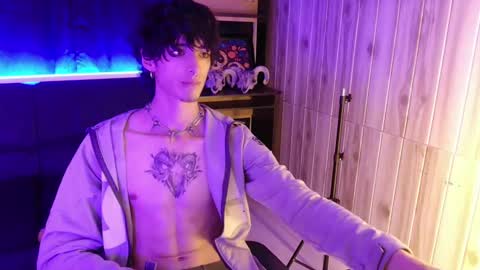 Snapshot of kenny__hot chatting on 03.04.25 kenny online show from 03.04.25