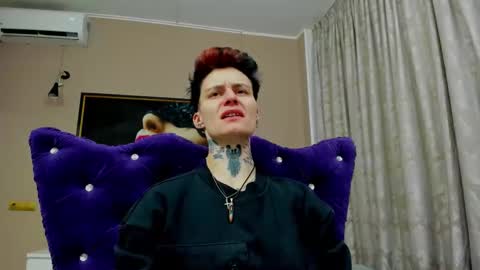 Snapshot of kennyvibe chatting on 02.18.26 kennyvibe online show from 02.18.26