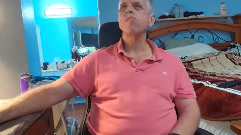 Snapshot of kent_ham chatting on 11.21.25 kent_ham online show from 11.21.25