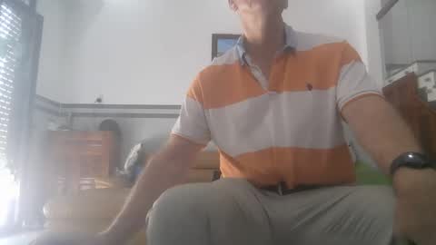 Snapshot of kent_ham chatting on 12.15.25 kent_ham online show from 12.15.25