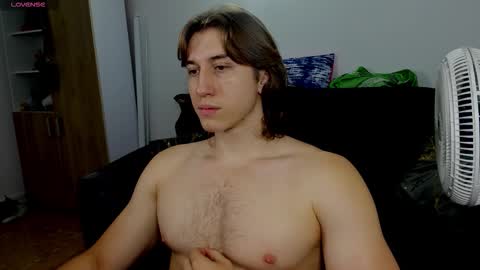 Snapshot of kent_rushell chatting on 11.07.25 kent_rushell online show from 11.07.25