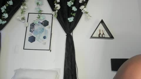 KENTHA  online show from 03.25.26