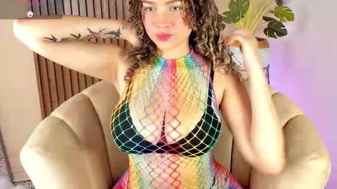 Snapshot of kenykitty chatting on 03.01.25 Keny Kitty Onlyfans Kenayfoxx online show from 03.01.25