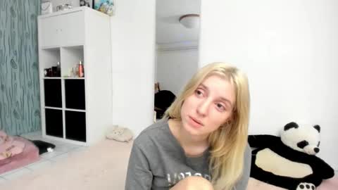 Kenzie online show from 03.22.26