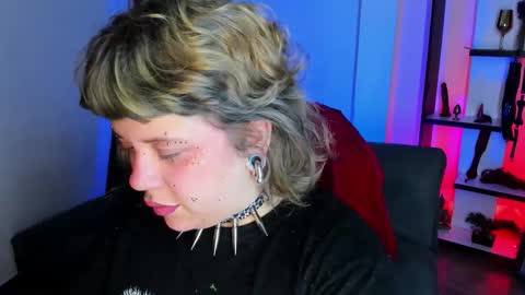 Kenzie online show from 11.25.25