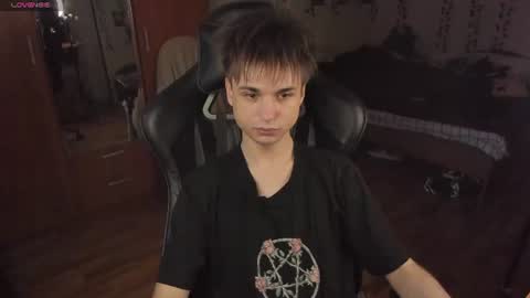 Looking for a moderator I PVT IS OPEN online show from 06.12.26