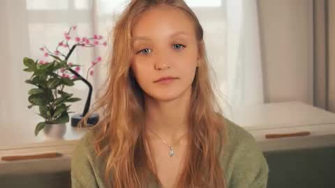 Snapshot of keraholman chatting on 09.20.25 Maia online show from 09.20.25