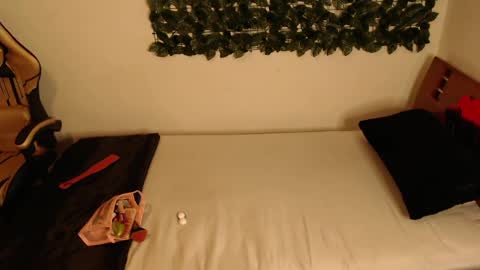 Snapshot of kerani__ chatting on 04.02.26 DANIELA online show from 04.02.26