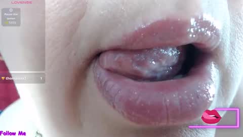 Snapshot of kerly_doll chatting on 10.17.25 K E R L Y online show from 10.17.25