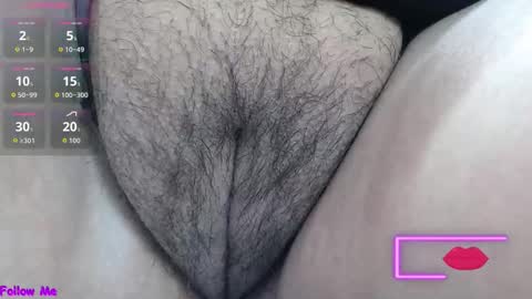 Snapshot of kerly_doll chatting on 11.04.25 K E R L Y online show from 11.04.25