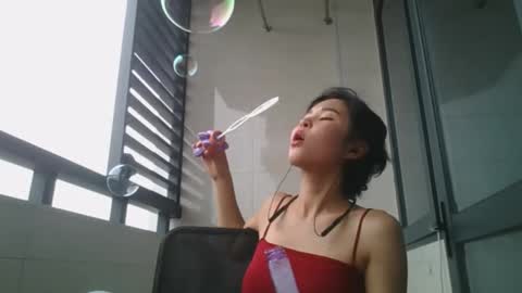 Jenny  online show from 10.04.25